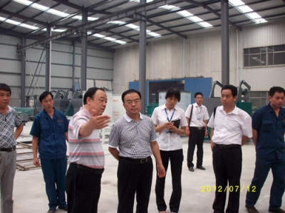 2012.7.12日李國(guó)忠教授到我公司參觀考察、指導(dǎo)工作